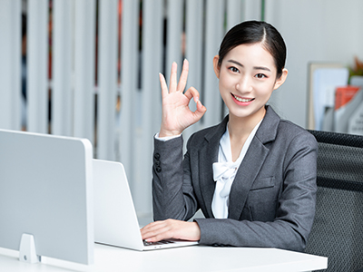 攝圖網_501218579_商務女性白領（企業商用）